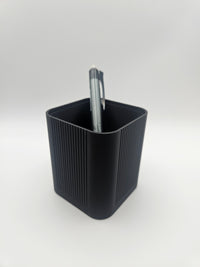 N001 — Pen holder with lid